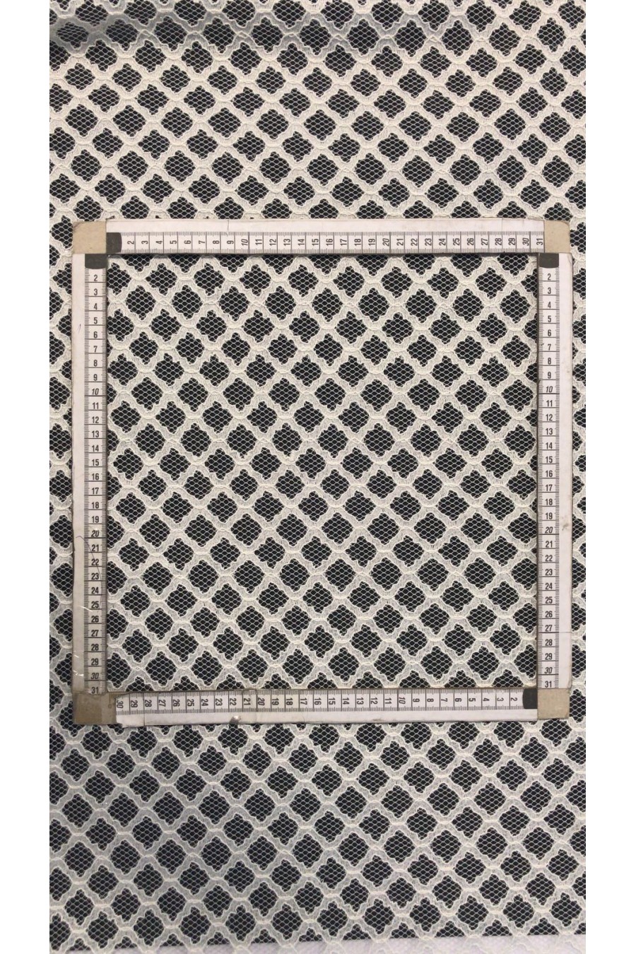 8051-KG Simli Raşel Polyester Dantel, Rijit