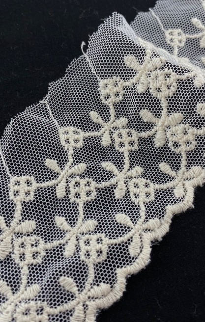 7 cm Ham Pamuk Tül Üzeri Brode Bant