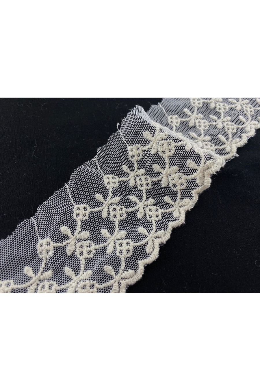 7 cm Ham Pamuk Tül Üzeri Brode Bant