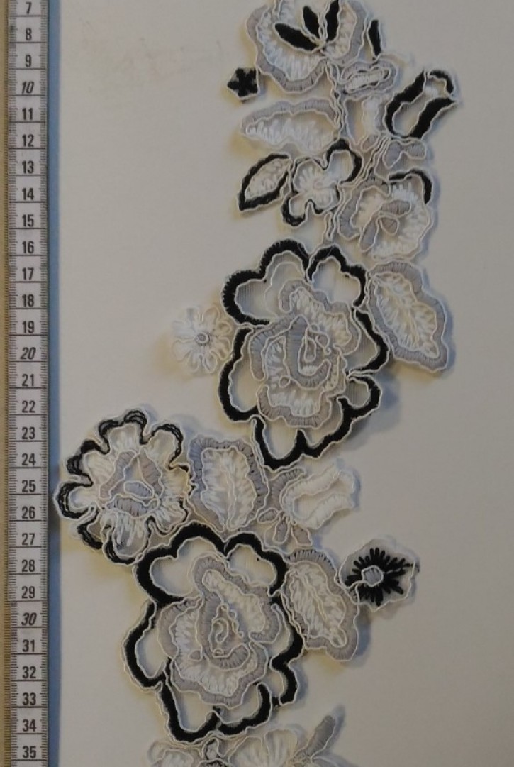 Beyaz Mat İpli Kordlu Brode Aplik, 1. Versiyon