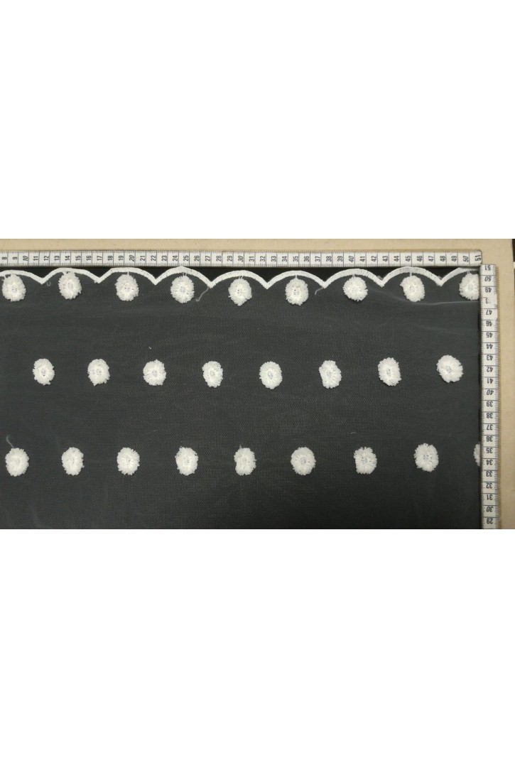 Ponponlu Ham Mat Polyester Tül Üzeri Brode Kumaş, 135 cm