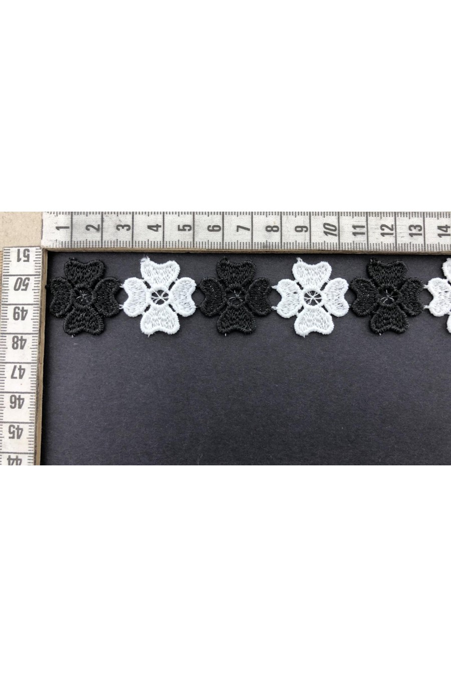 Çift Renk Siyah-Beyaz Mat Polyester Brode Bant - 2.5 cm