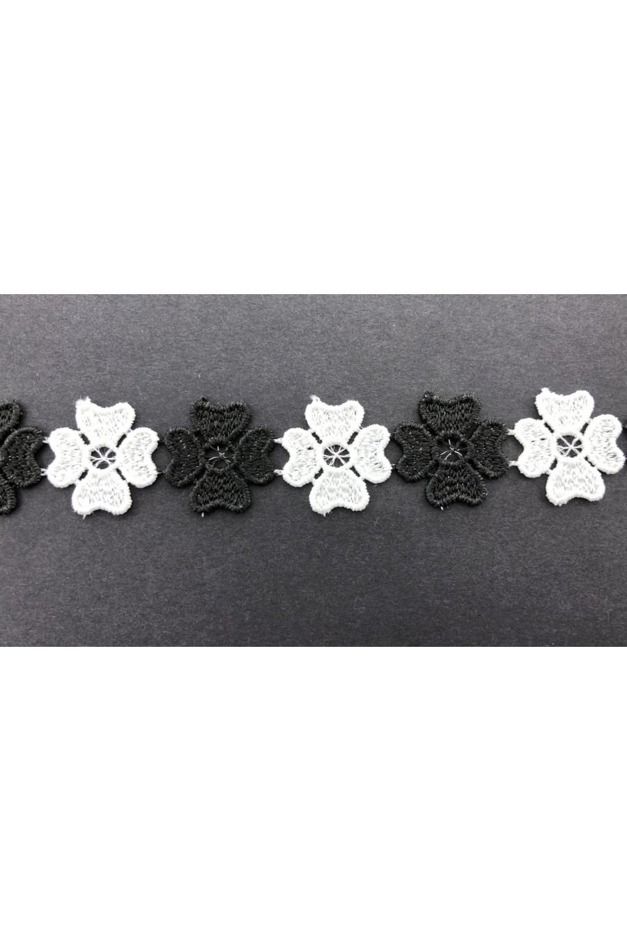 Çift Renk Siyah-Beyaz Mat Polyester Brode Bant - 2.5 cm