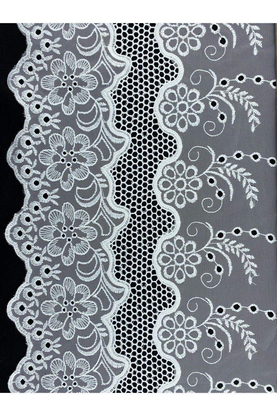 Mat Polyester Tül Üzeri Kasar Brode Bant