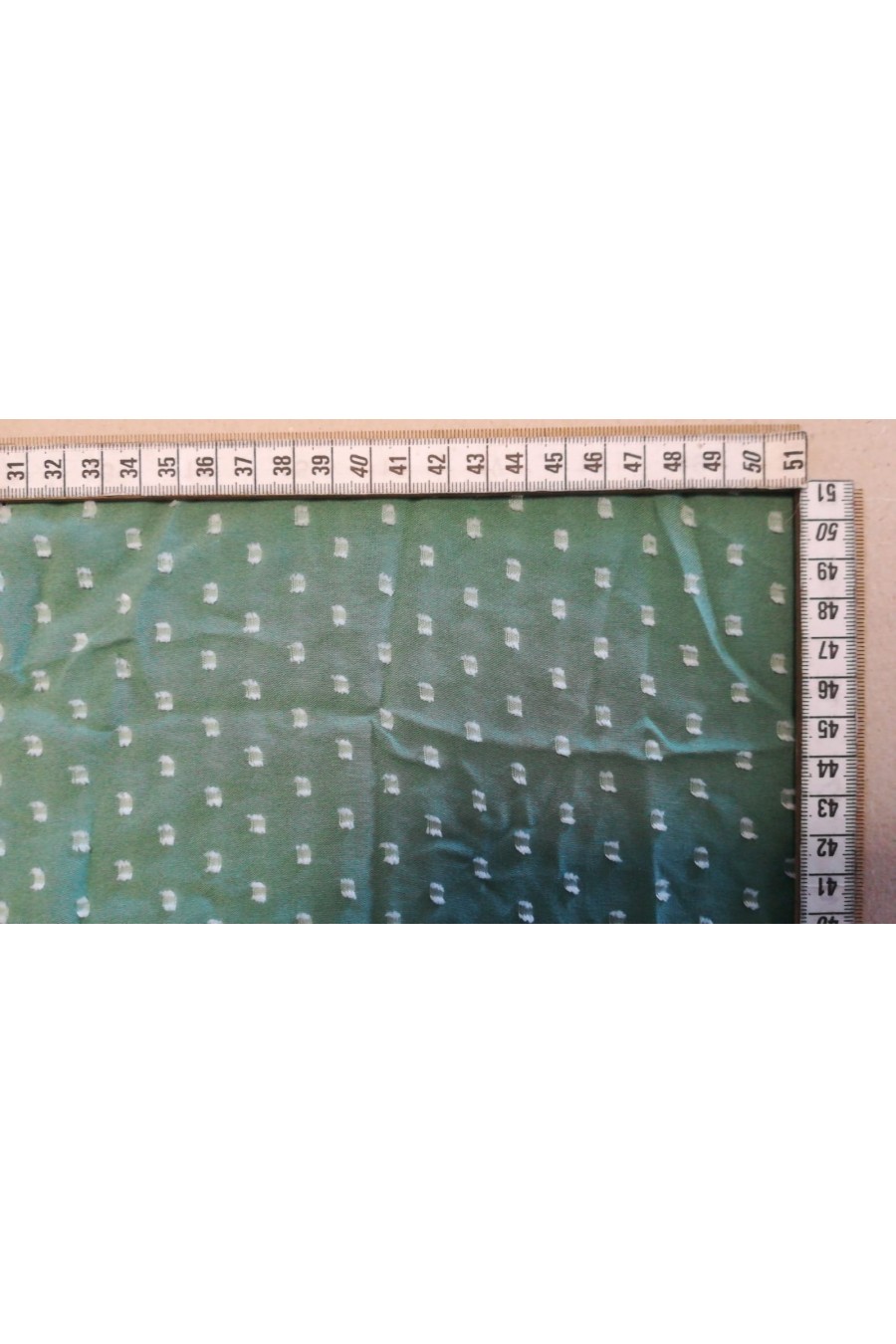Yeşil Zemin Beyaz Puantiyeli Viskon Polyester Kumaş, 150 cm