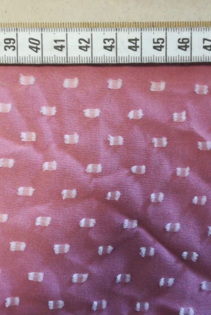 Kumaş Yerli Lez Viscon Polyester Pembe Zemin Beyaz Puanlı 150 CM