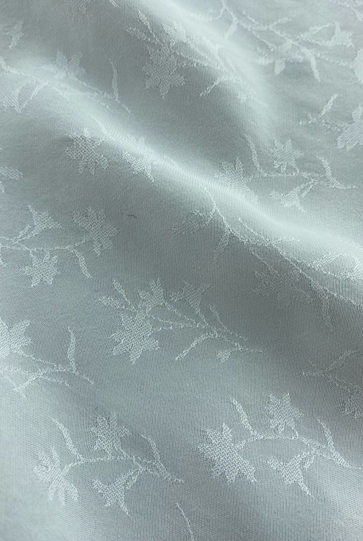 22147 KUMAŞ/YERLİ/LEZ/VİSKON/EKRU/135 CM