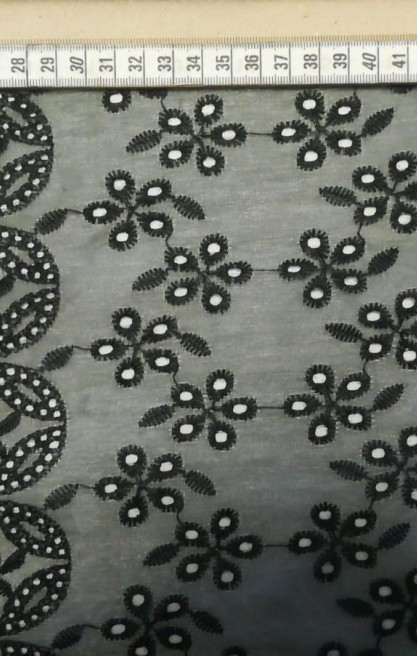 Siyah Bohrerli Organze Tül Brode Kumaş, 135 cm