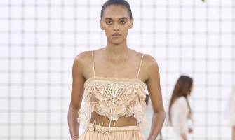 عرض أزياء SS25 Chloé وتطابق منتجات Leras