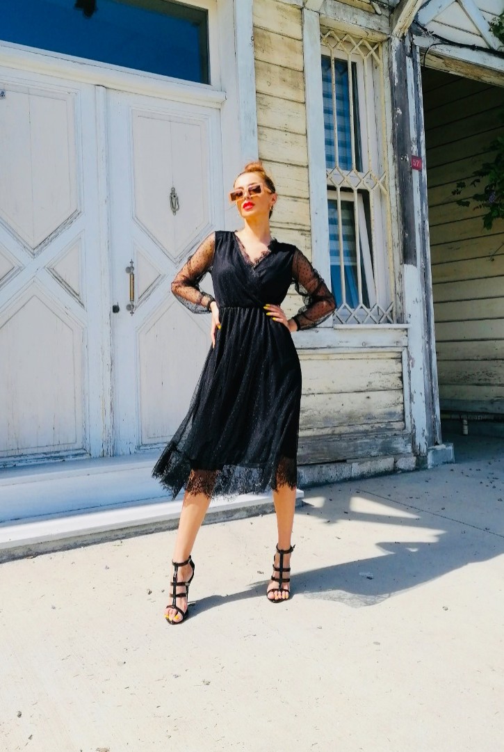 Kadın Kruvaze Yakalı Puantiyeli Elbise