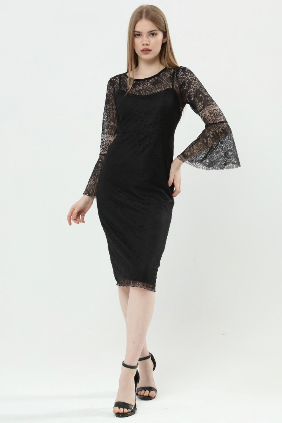 Women's Long Handkerchief Sleeve Lace Dress