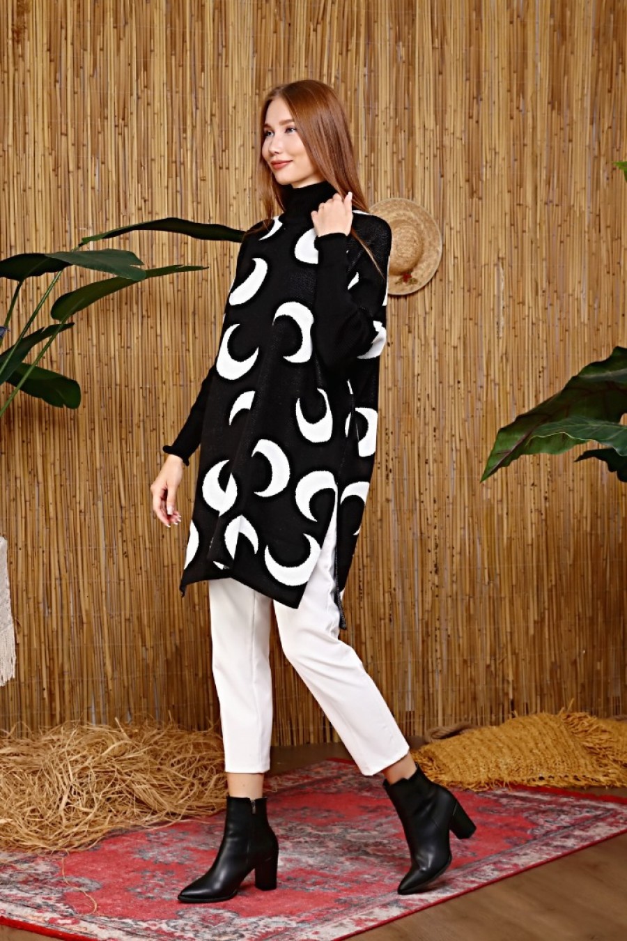 Kadın Ay Desenli Triko Kazak