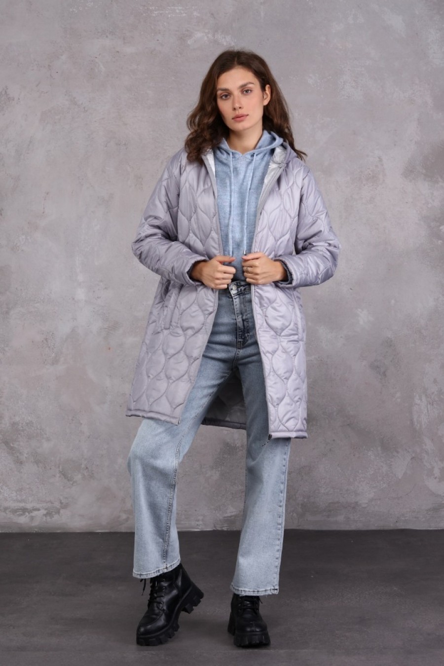 16250 Kadın Oval Desenli Kapitone Mont