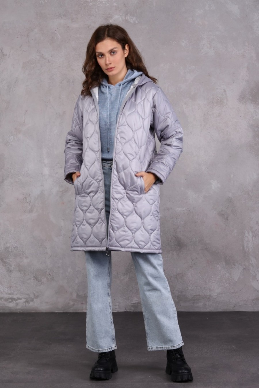 16250 Kadın Oval Desenli Kapitone Mont