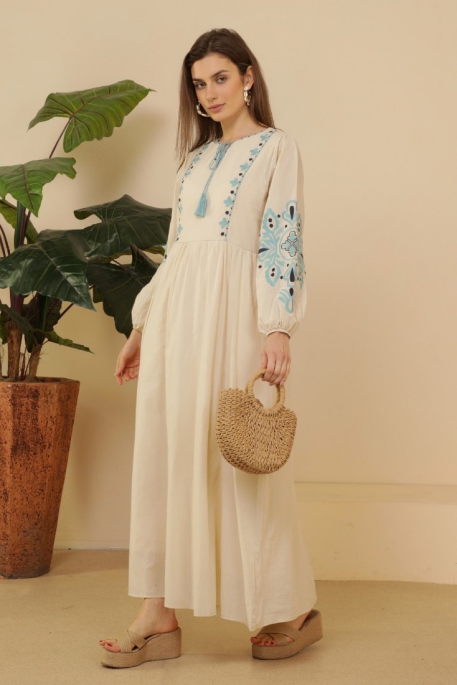 Kadın Etnik Nakışlı Maxi Elbise