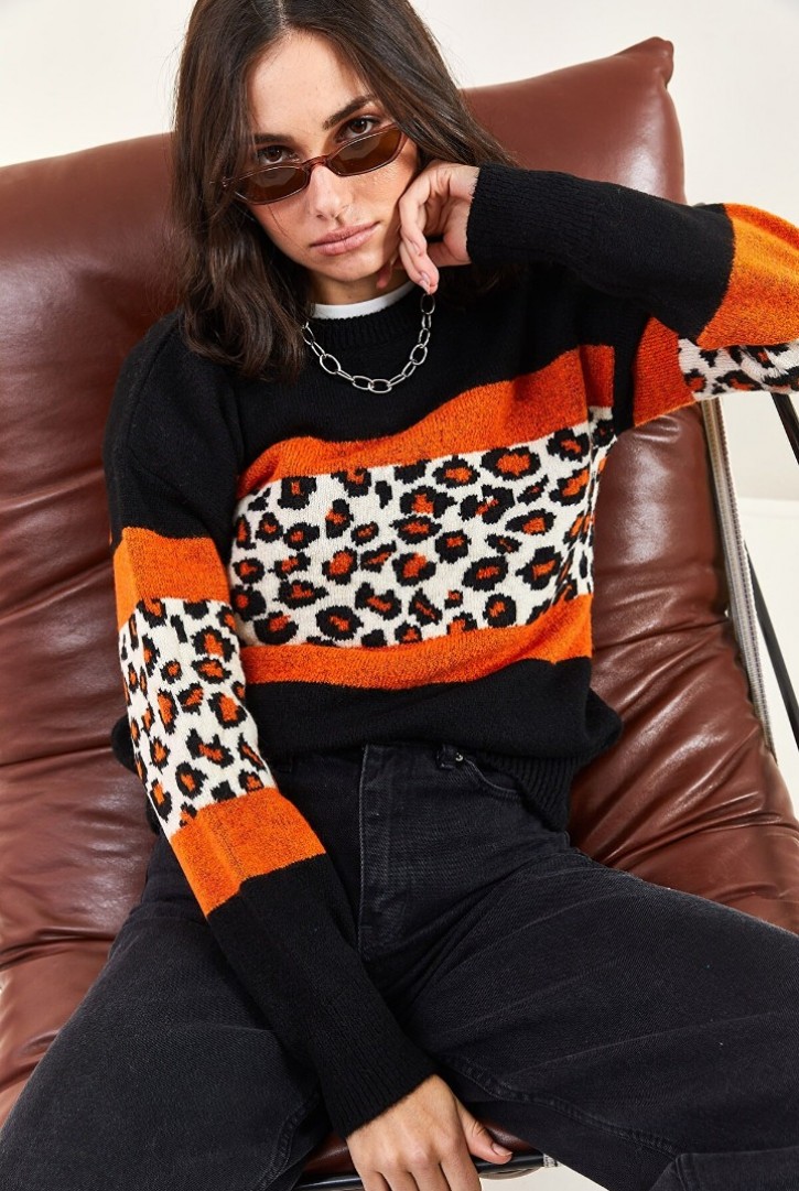 Kadın Leopar Desenli Triko Kazak