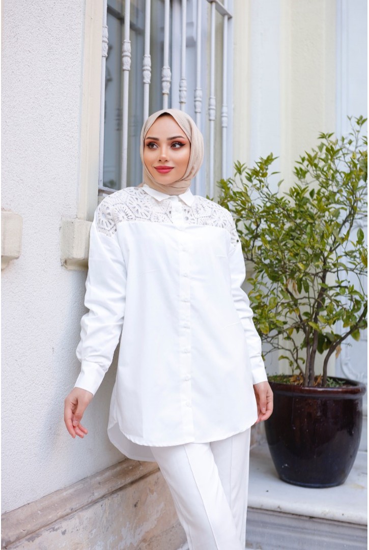 Kadın Omuzları Tığ İşi Detaylı Gömlek