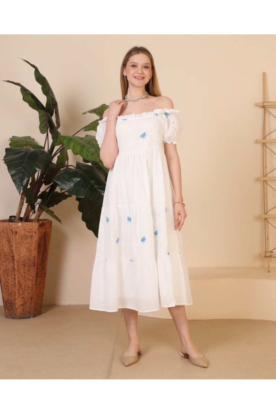 Kadın Madonna Yakalı Midi Fisto Elbise