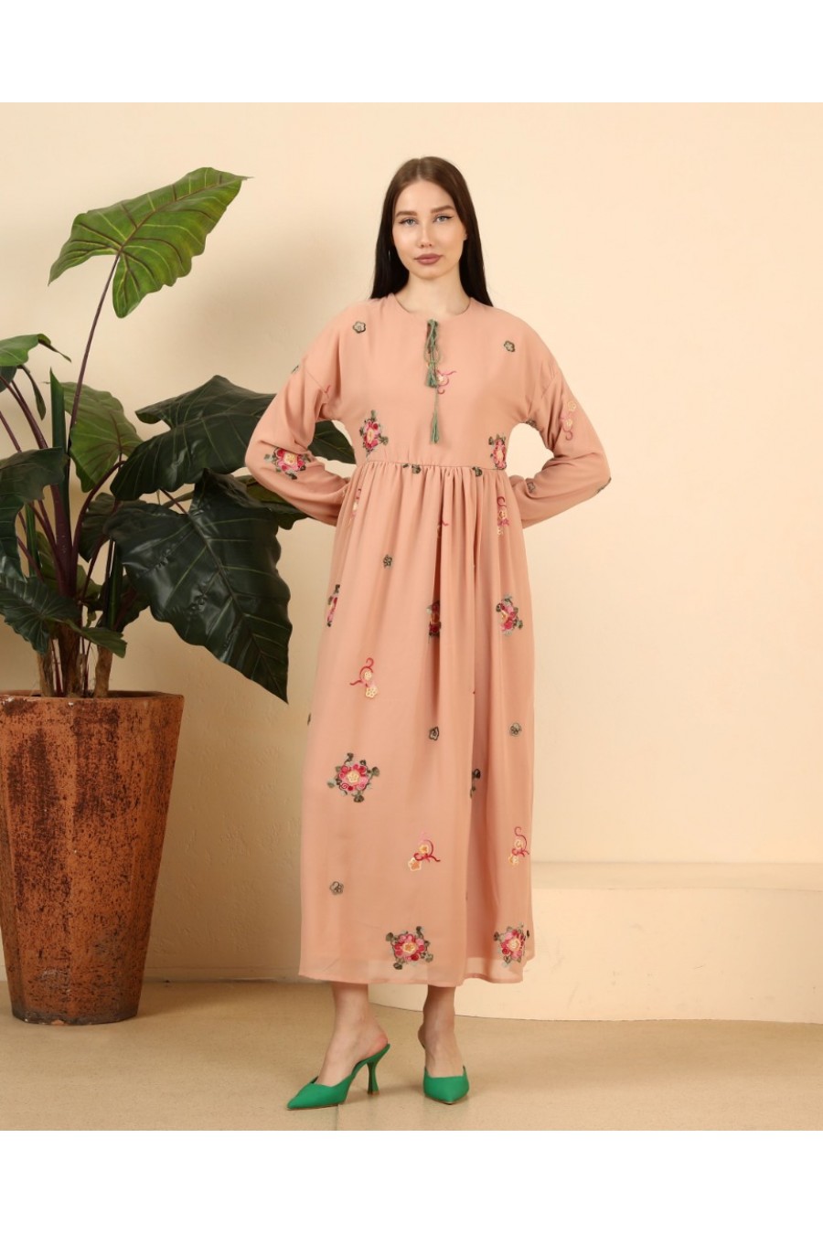 17415  HAZIR GİYİM/ELBİSE/BEJ/XL