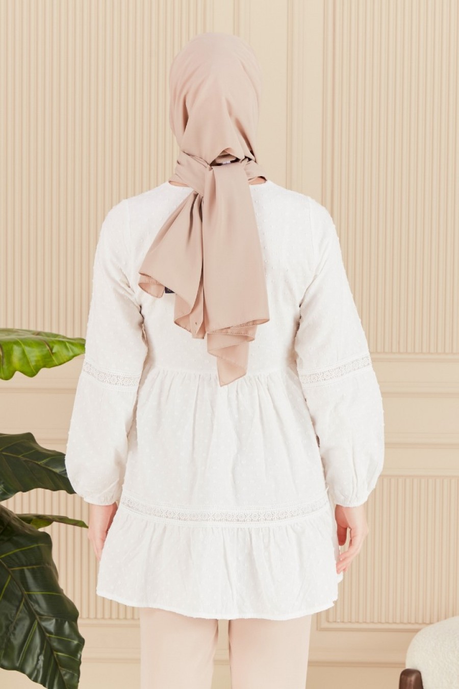 18209 PUANTİYELİ DANTEL ŞERİTLİ TUNİK