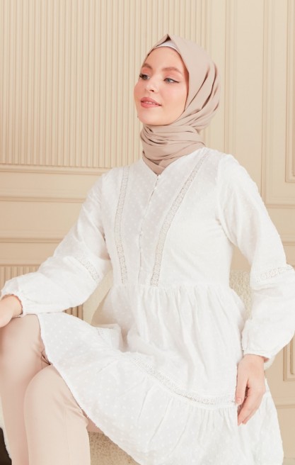 PUANTİYELİ DANTEL ŞERİTLİ TUNİK