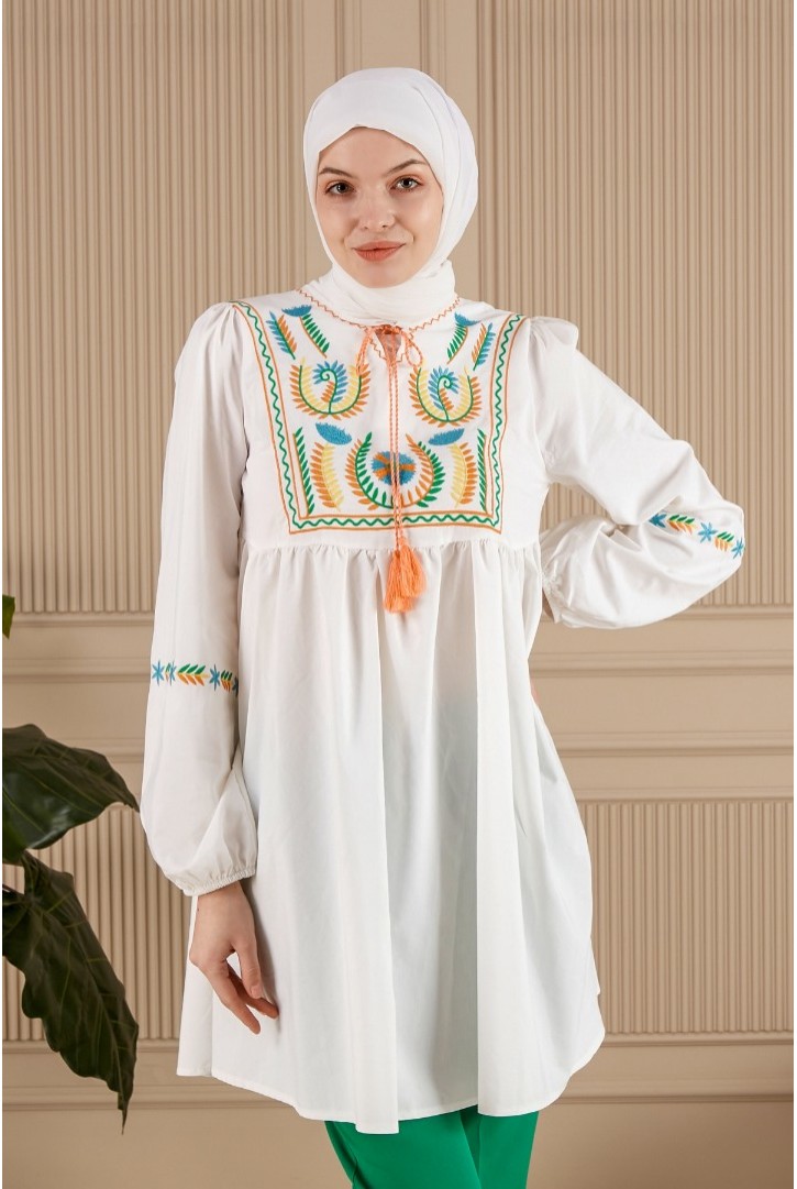 NAKIŞLI PÜSKÜL DETAYLI TUNİK