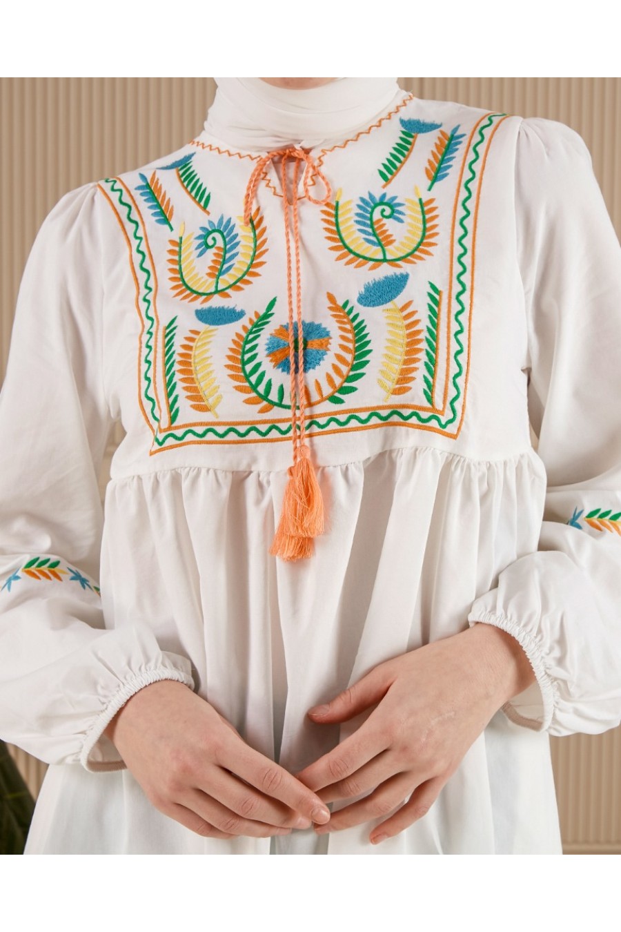 18211 NAKIŞLI PÜSKÜL DETAYLI TUNİK