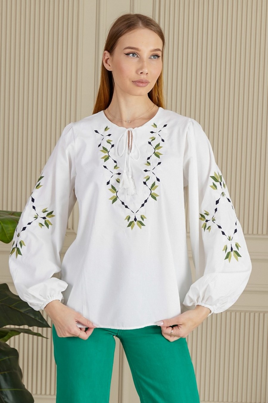 Kadın Pamuklu Nakışlı Bluz