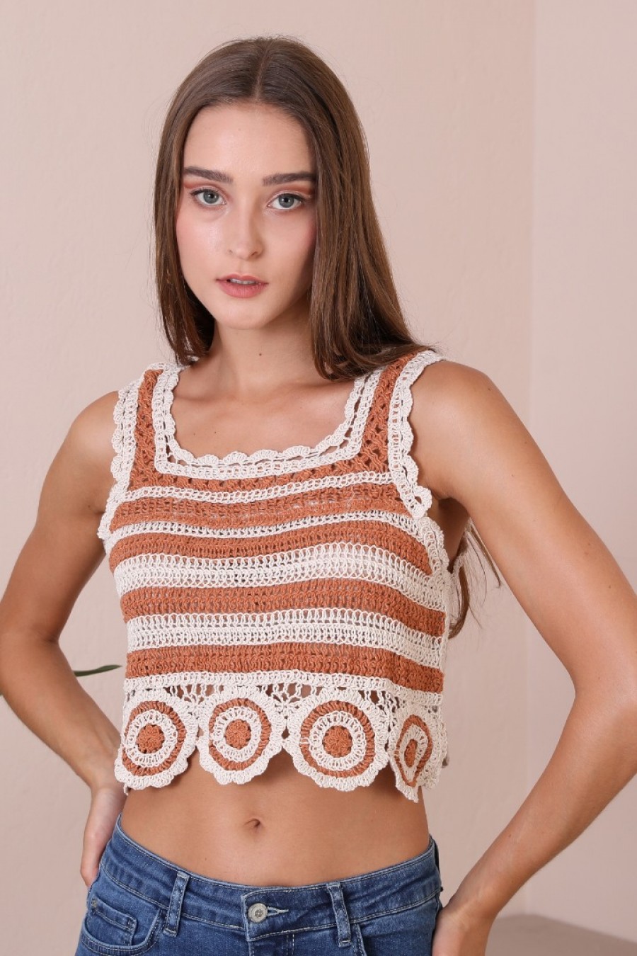 18220 Kadın Tığ İşi İki Renkli Askılı Bluz