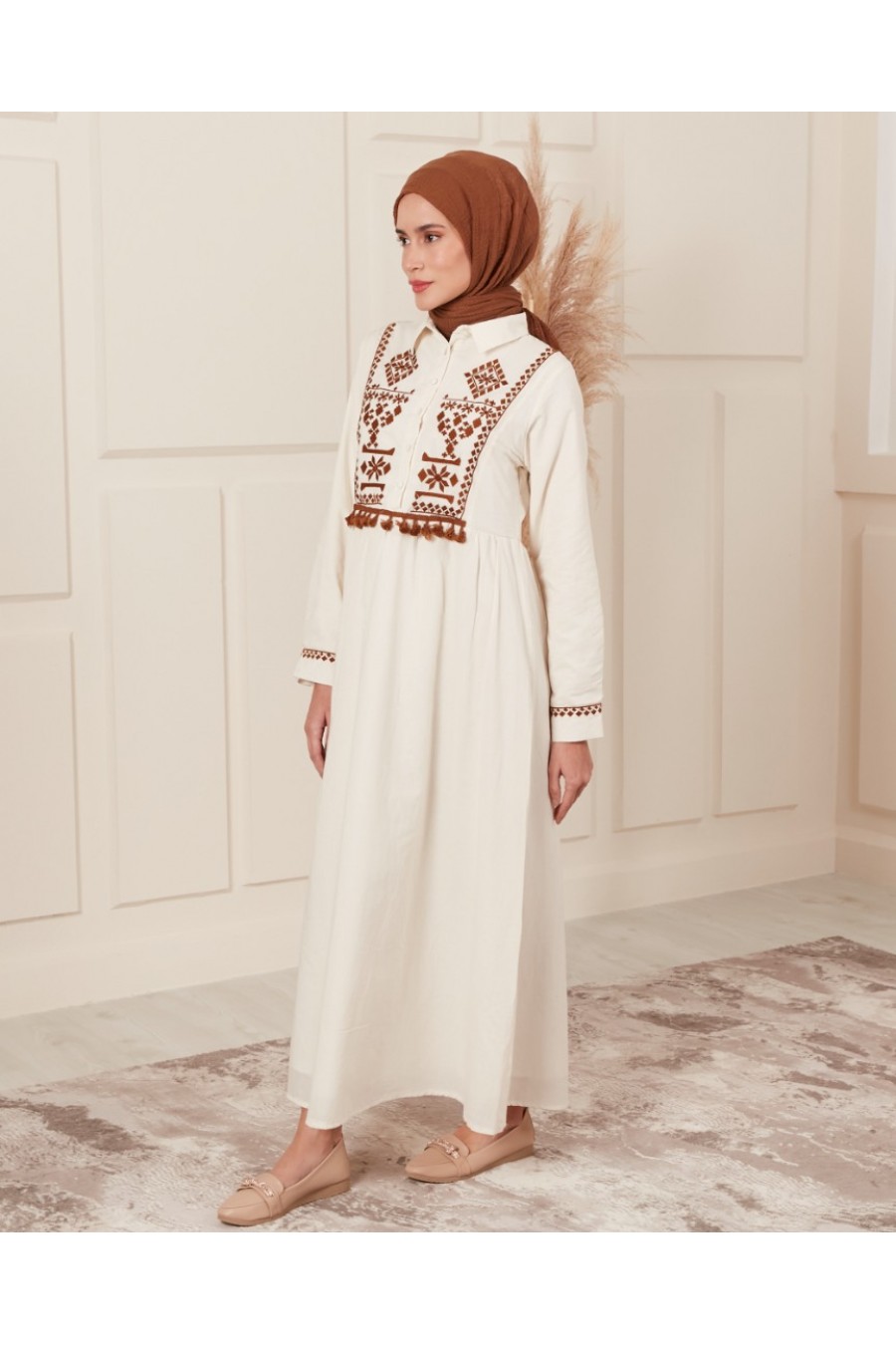 18235 Kadın Nakışlı Elbise