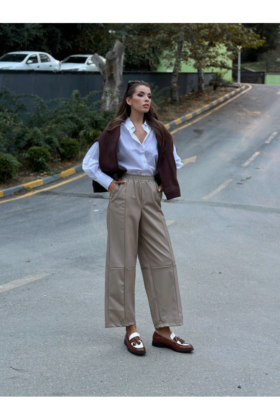 18465 Kadın Yelekli Deri Takım