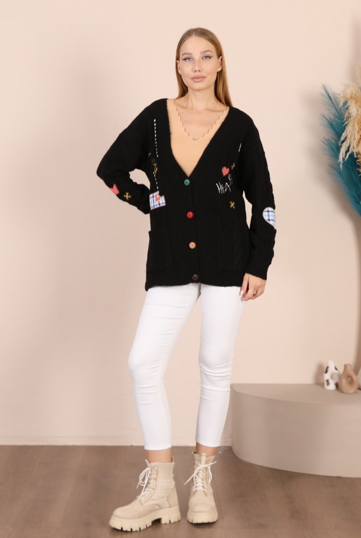 Kadın Aplikeli Triko Hırka