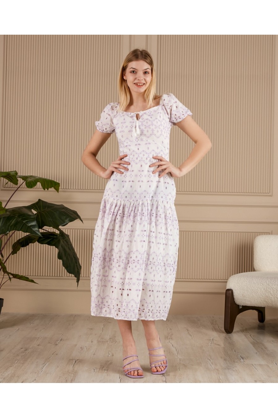 19249 BRODE DETAYLI KISA KOL MİDİ ELBİSE