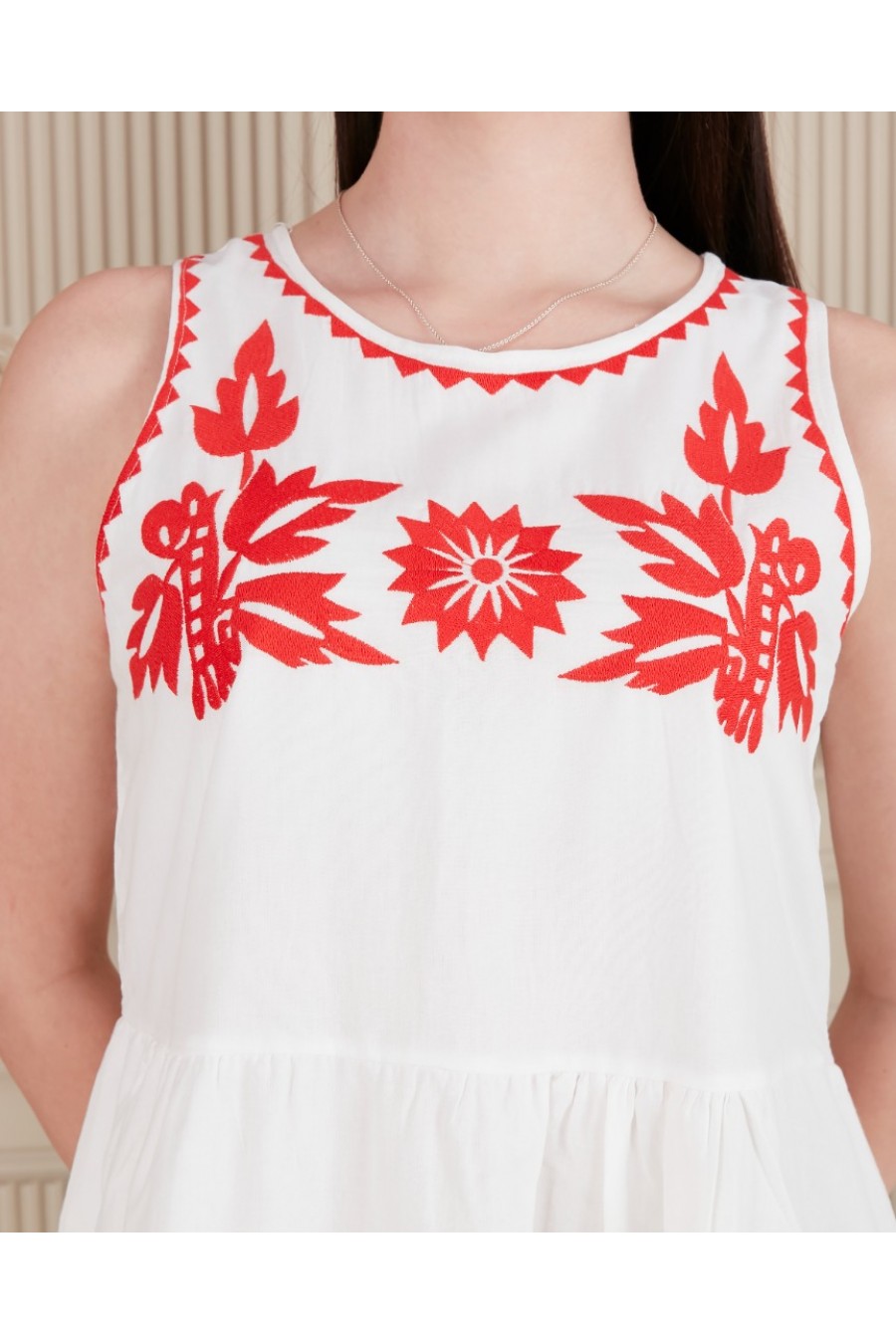 19283 KIRMIZI NAKIŞ DETAYLI KOLSUZ MAXİ ELBİSE