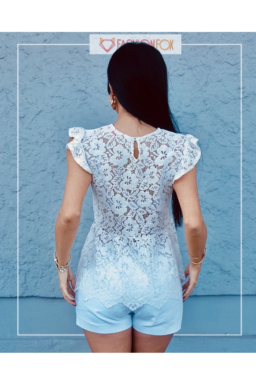 9810 Kadın Omuzları Fırfır Detaylı Dantel Bluz
