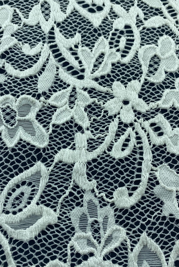 Kabartmalı Fikse Edilmiş Likralı Naylon İthal Dantel