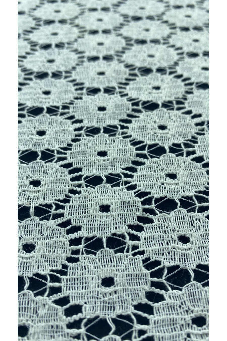 Fikse Edilmiş Polyester Yerli Dantel - 145 cm