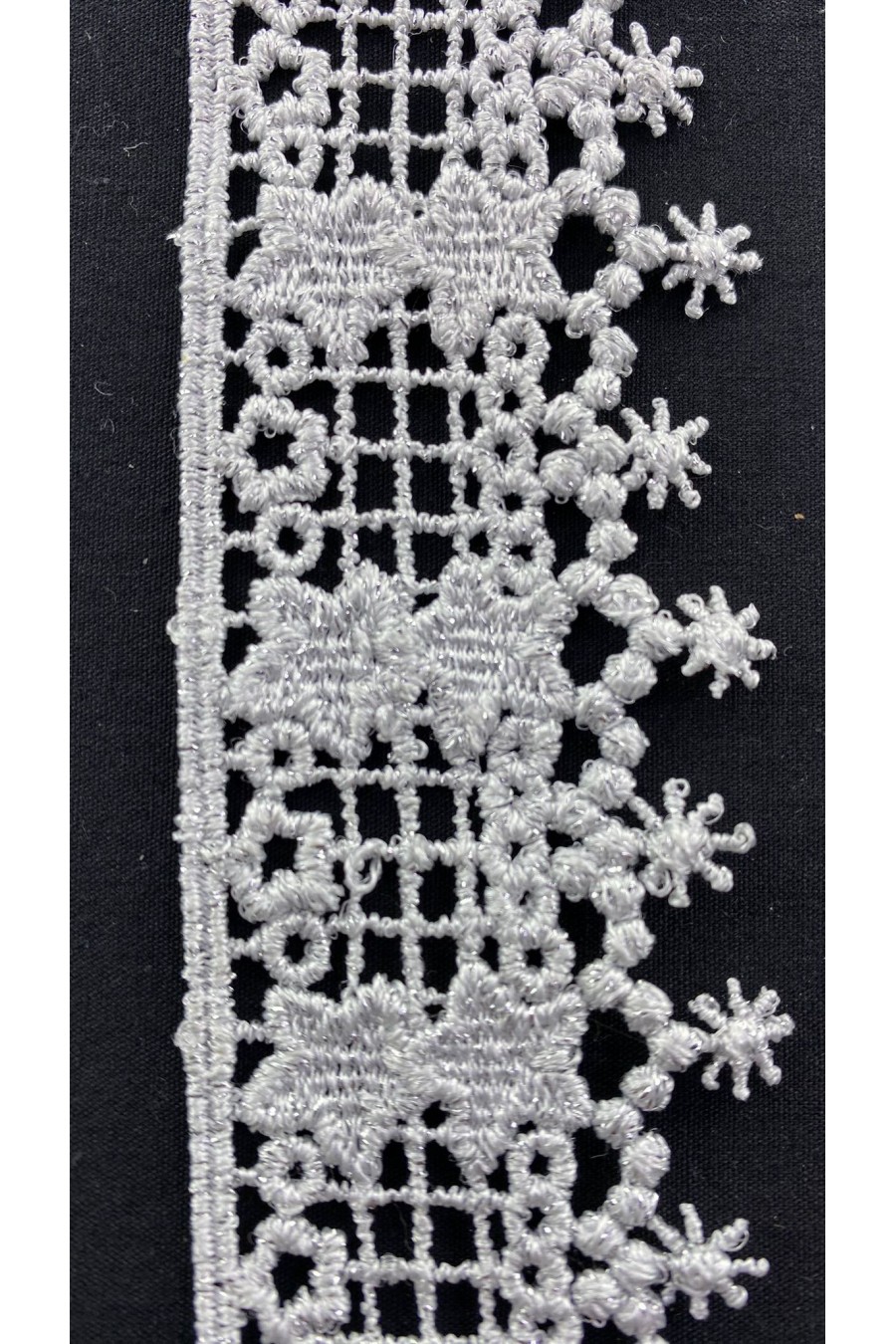 6012-METRE 4 cm Genişliğinde Gümüş Renkli Lurex İşlemeli Güpür Bant