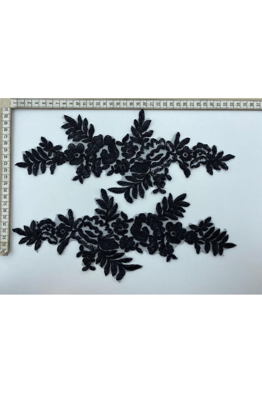 Siyah Düz Kordineli Aplik Polyester Brode Kumaş