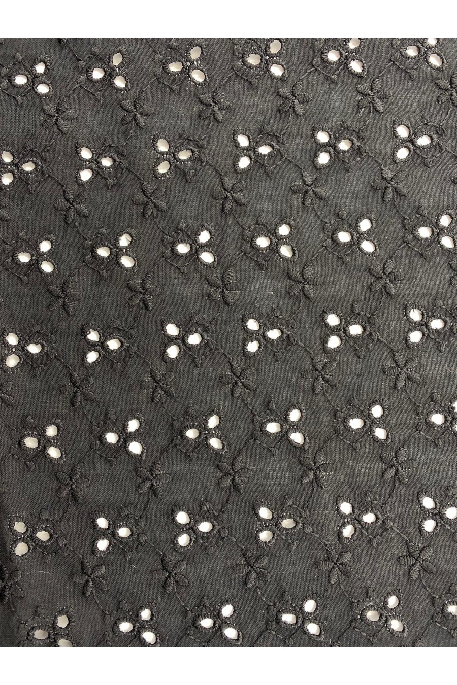 Siyah Pamuk Polyester Brode – Bohrerli Kumaş