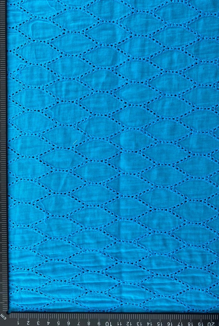 Saks Mavi Bohrerli Pamuk Polyester Vual Brode - 130 cm