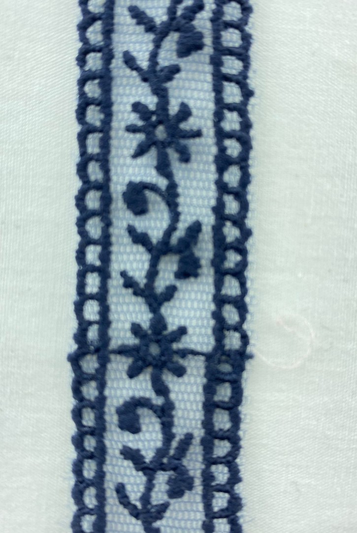 Lacivert Tül Üzeri Brode Bant