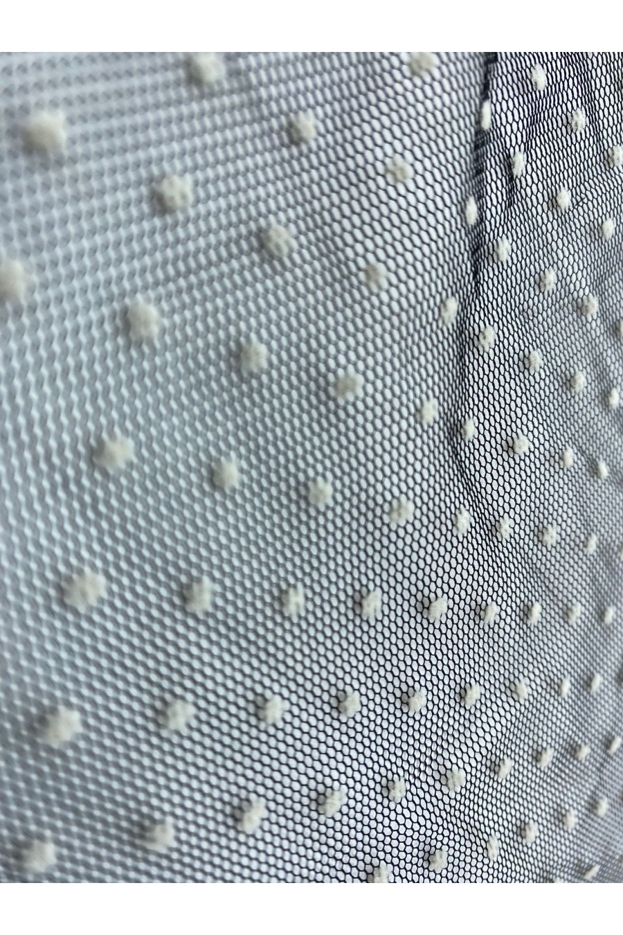 8701-METRE Tül Siyah Zemin Beyaz Puantiyeli Flok Baskılı Kumaş 150 cm