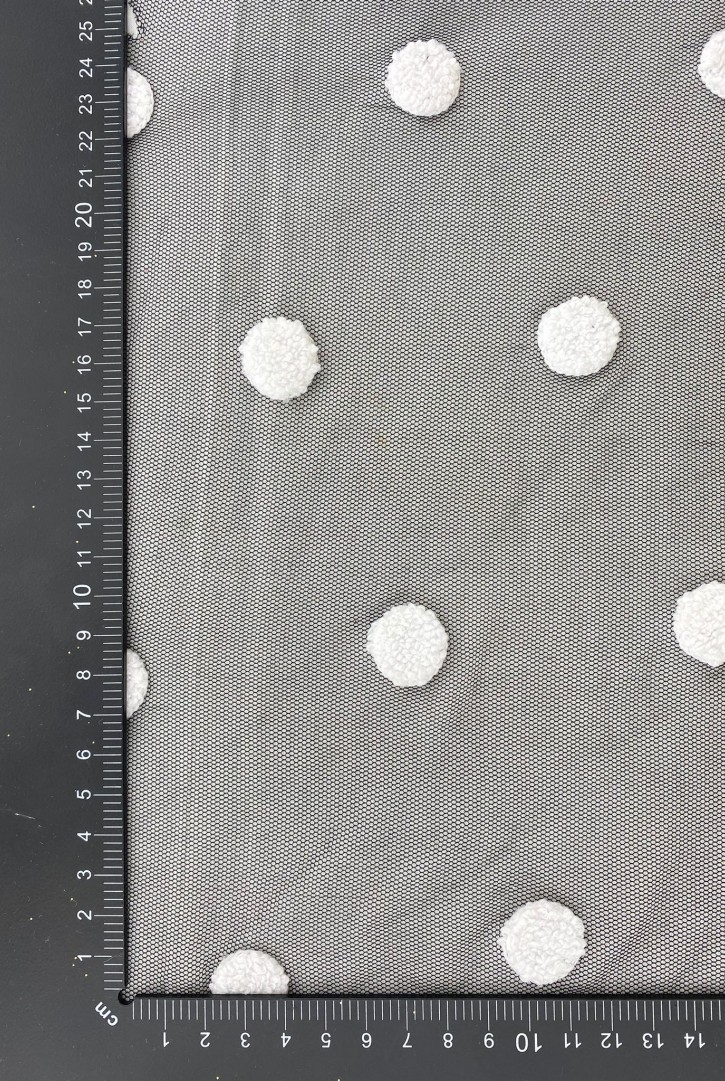 Siyah Zemin Beyaz Ponponlu Tül Kumaş