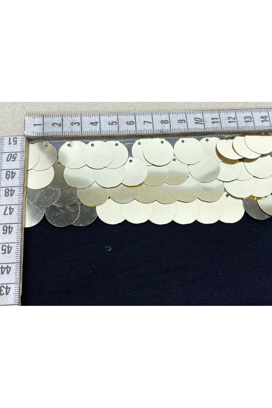 Krem Tül Üzeri Light Gold Pullu Bant, 4.5 cm