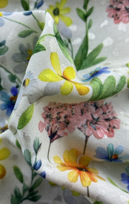 22371 KUMAŞ/YERLİ/LEZ/VİSKON/ÇİÇEK BASKILI/RENKLİ/155 CM