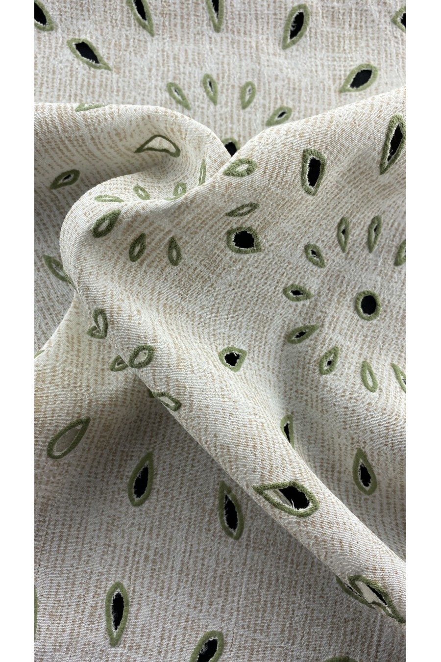 22375 KUMAŞ/YERLİ/LEZ/VİSKON/YAKMA/EKRU/135 CM