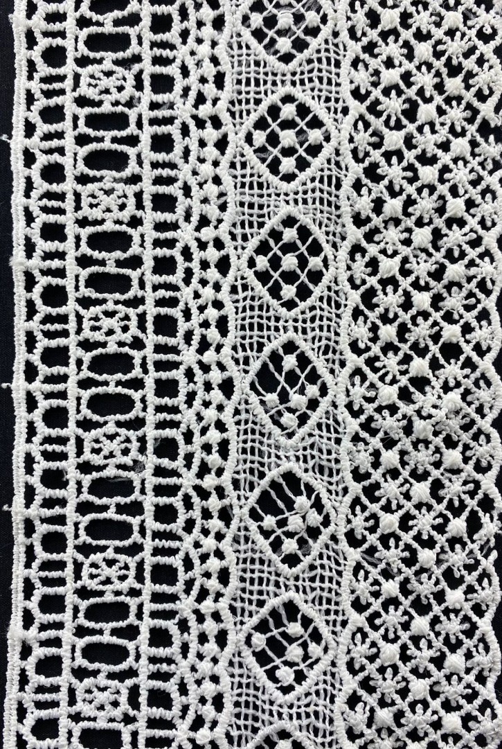 Ham Mat Polyester Brode Bant