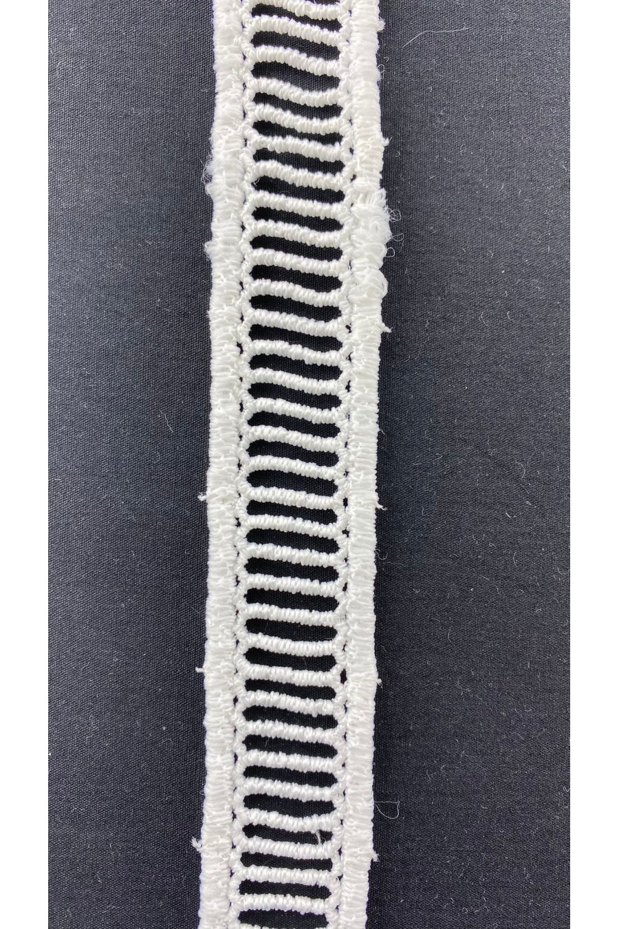 7523-METRE Mat Ham Polyester Yerli Güpür Brode Bant