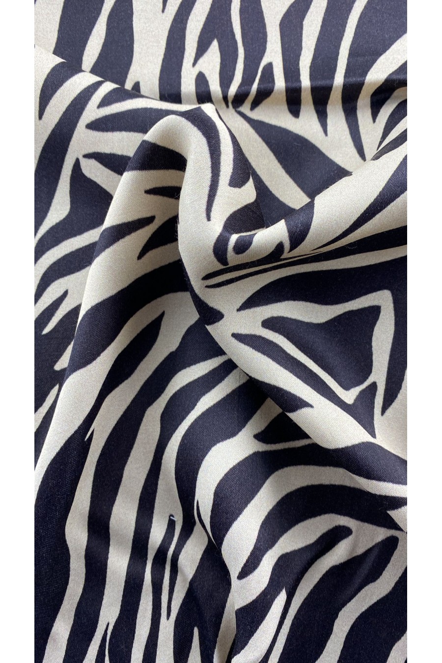 22380 KUMAŞ/YERLİ/LEZ/VİSKON/BEYAZ-MAVİ/150 CM